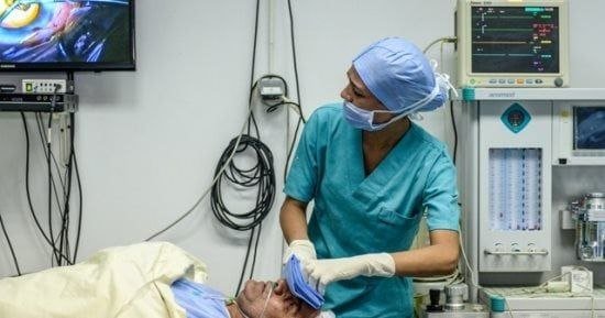 فريق طبي متميز ينهي استعداداته لإطلاق مبادرة عمليات عيون مجانية للأطفال في سوهاج بمستشفى دار الطب.